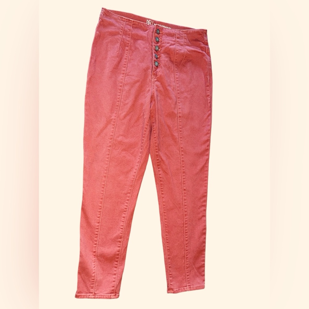No Boundaries Women’s Size 13 Skinny Jeans.